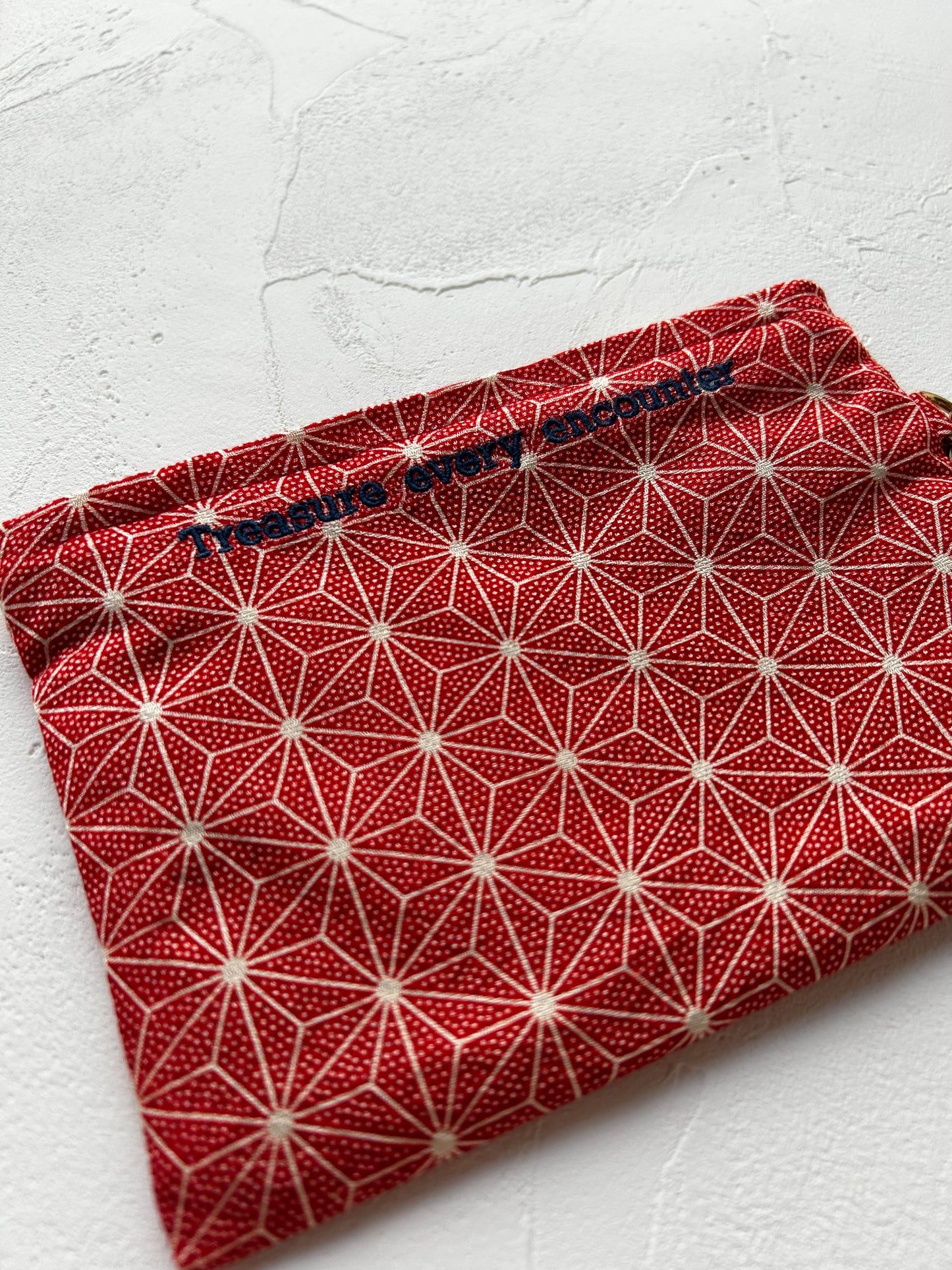 KOTOWAZA POUCH -Asanoha (Crimson Star)