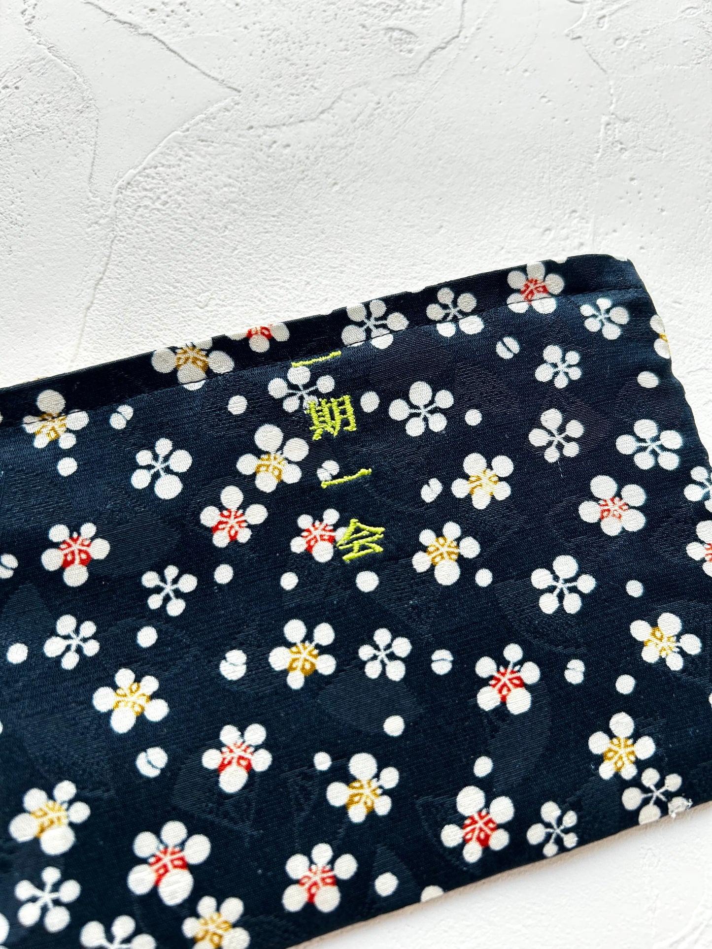 KOTOWAZA POUCH -Scattered Small Cherry Blossoms on Deep Navy