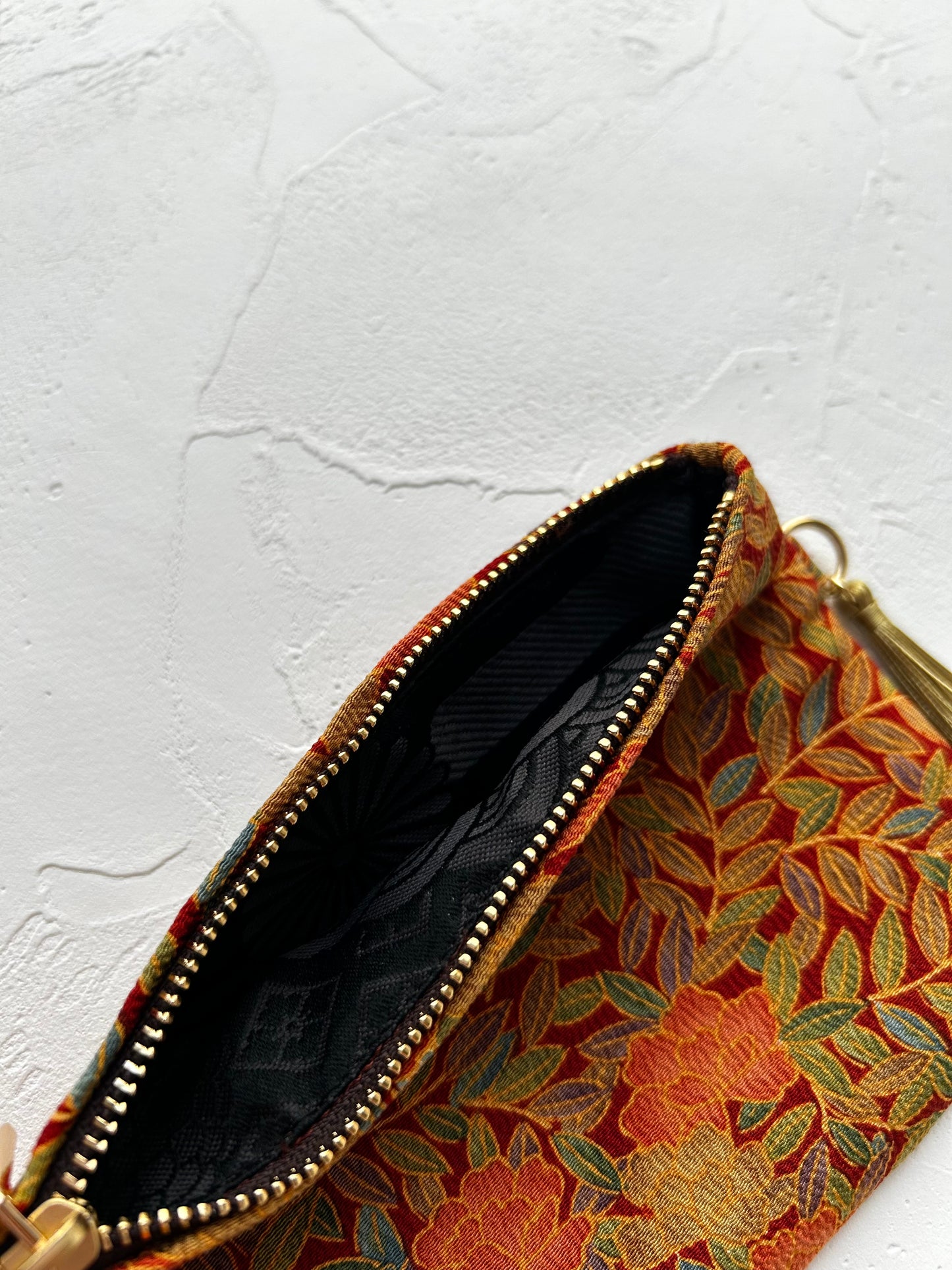 KOTOWAZA POUCH -Kogane(Autumn Gold) with green embroidery