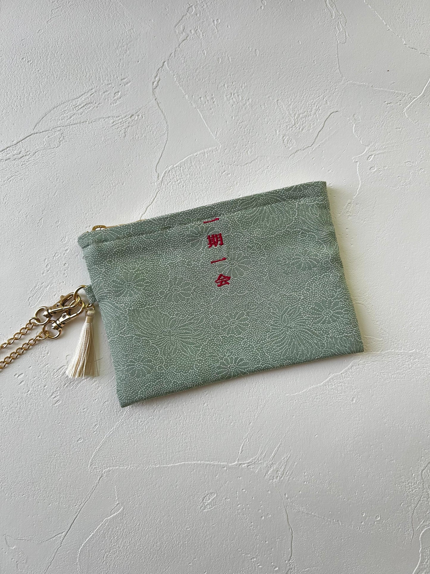 KOTOWAZA POUCH -Petite Chrysanthemum