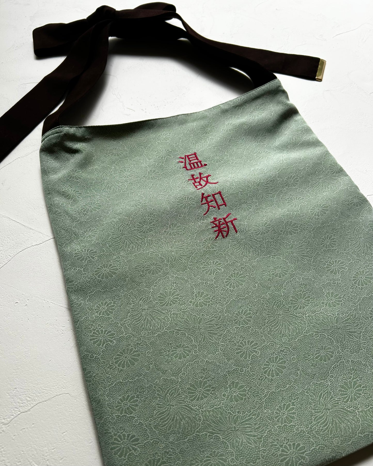 KOTOWAZA BAG [温故知新] - Petite Chrysanthemum